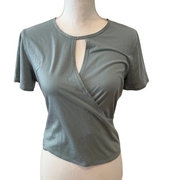 Lululemon Round Trip Short Sleeve Cut Out Keyhole Faux Wrap Top 8 - Picture 1 of 5